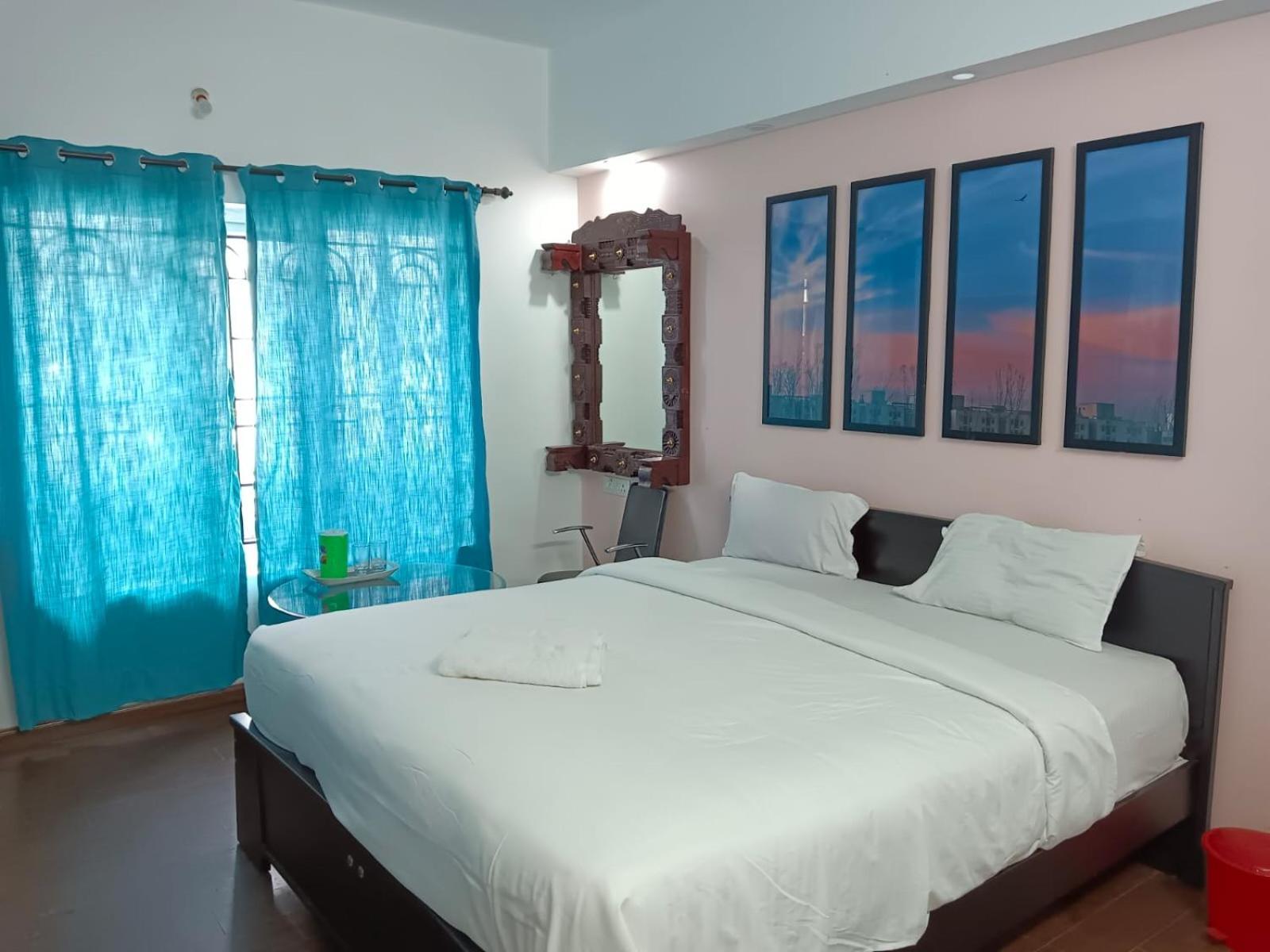 Savi'S Home Stay Утакаманд Экстерьер фото